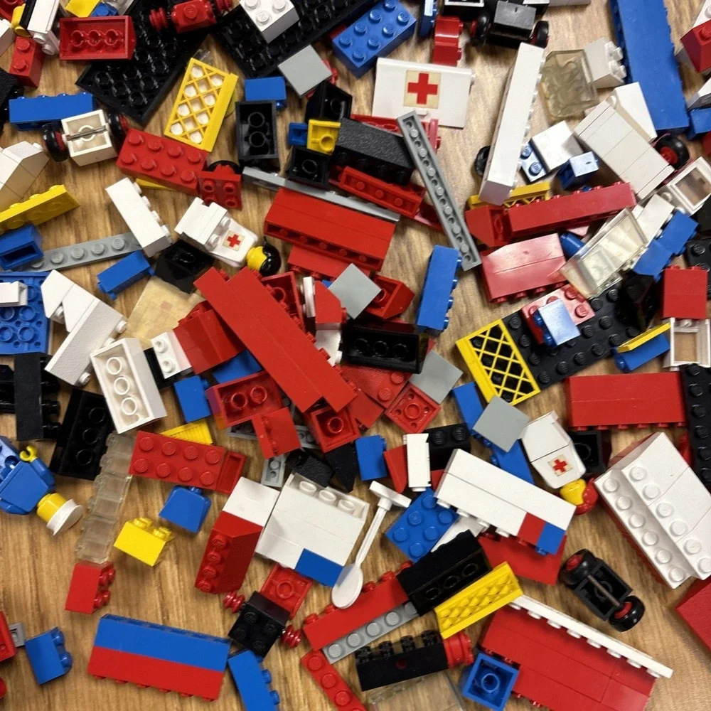 LEGO LEGOLAND: Air Ambulance 386 (partial?) Set Number 770 VTG  1975! And More